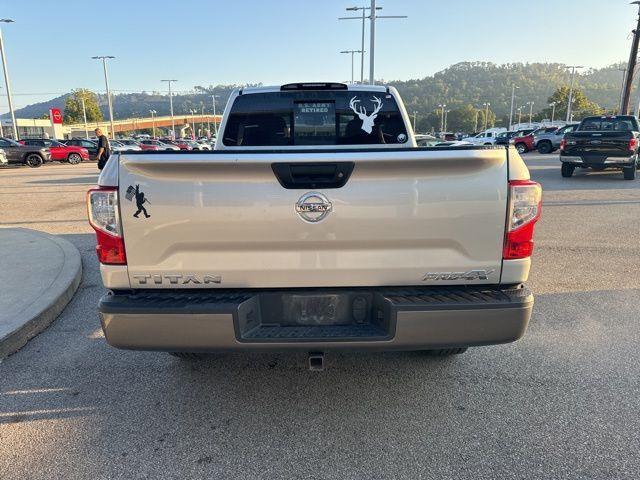 2018 nissan titan pro-4x