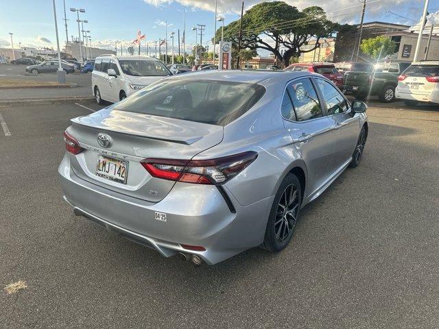 2022 toyota camry se