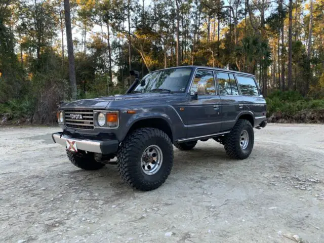 1986 toyota land cruiser hj-60 diesel very rare