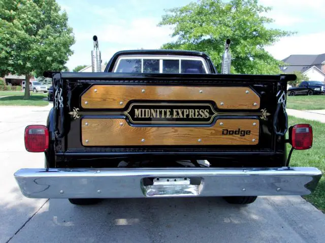 beautiful 1980 dodge midnite express truck - fully restored - 440 six pack nice!