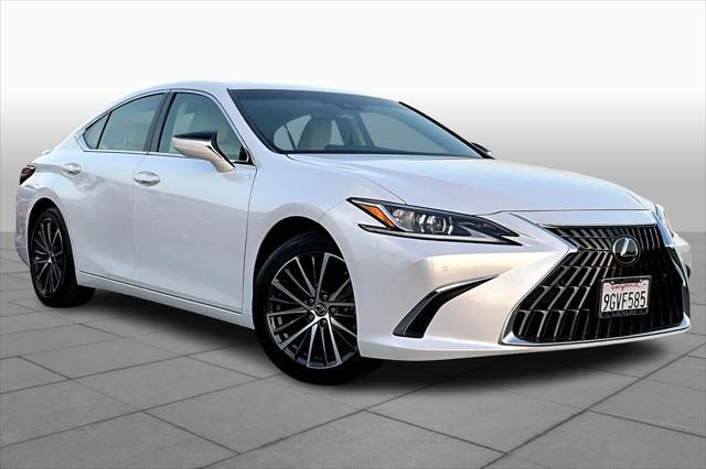 2024 lexus es 300h base