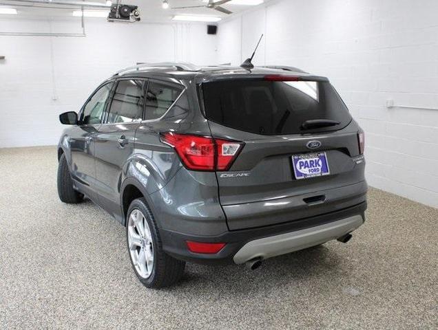 2019 ford escape titanium