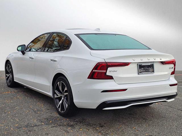 2024 volvo s60 b5 plus dark