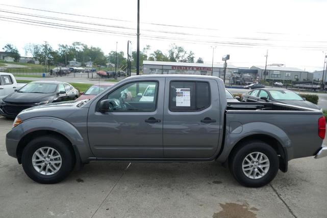 2021 nissan frontier sv
