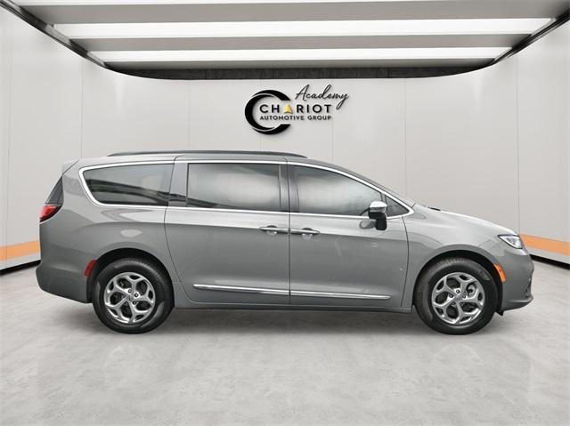 2023 chrysler pacifica limited