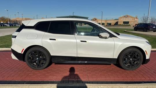 2023 BMW iX