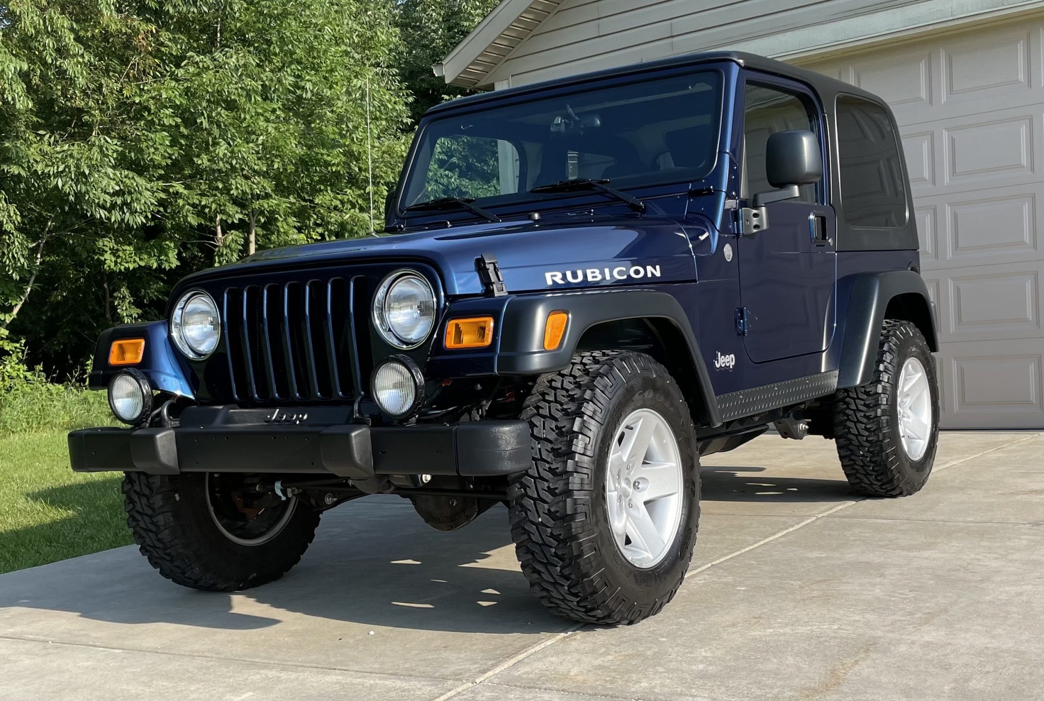 2004 jeep wrangler rubicon 5-speed