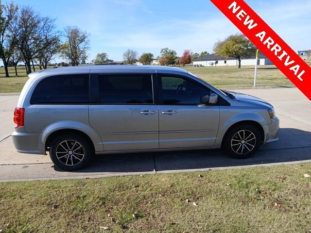 2016 dodge grand caravan sxt
