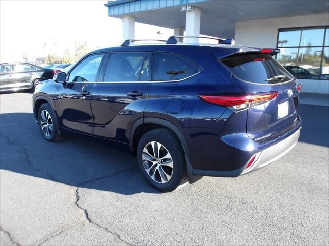 2021 toyota highlander xle
