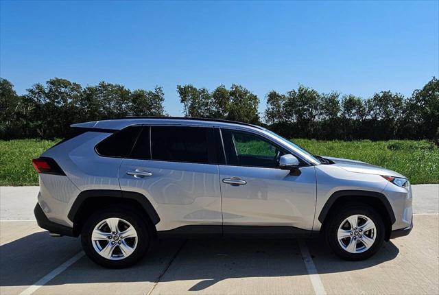 2021 toyota rav4 xle