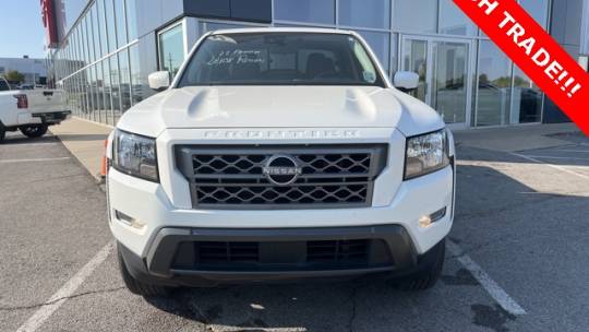 2022 nissan frontier sv