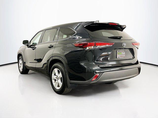 2024 toyota highlander le