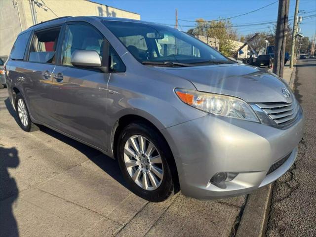2017 toyota sienna le