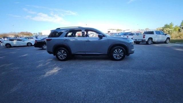 2022 nissan pathfinder sl