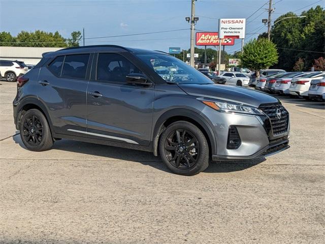 2023 nissan kicks sr