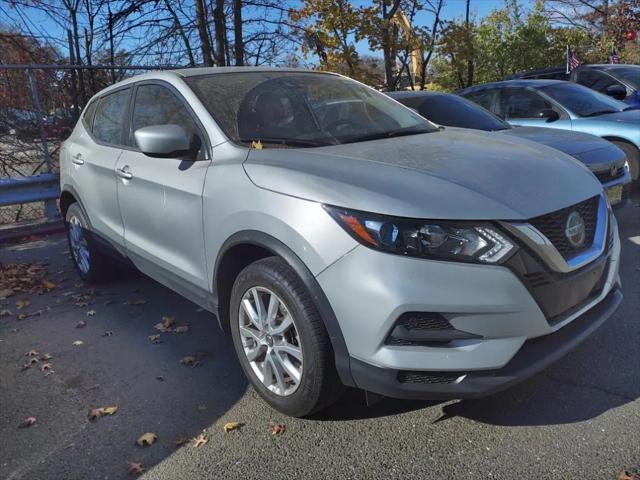 2022 nissan rogue sport s