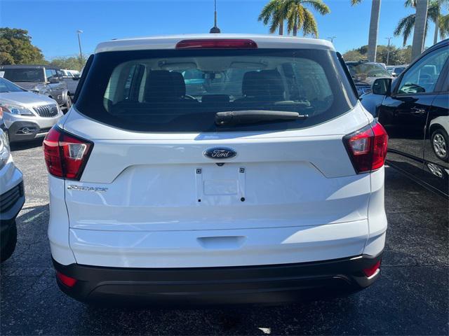 2019 ford escape s
