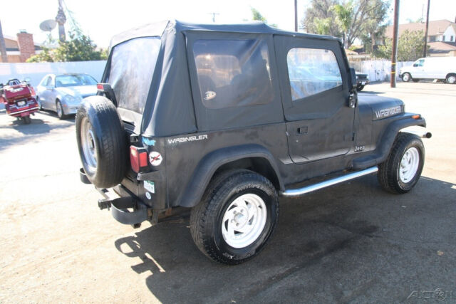 (osa) 1994 jeep wrangler 4 cylinder 2.5l manual 4x4 no reserve