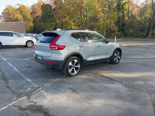 2024 volvo xc40 core