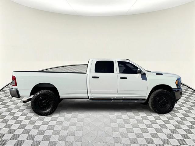 2022 ram 3500 tradesman crew cab 4x4 8' box