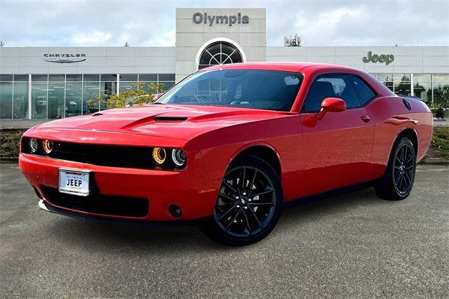 2021 dodge challenger sxt