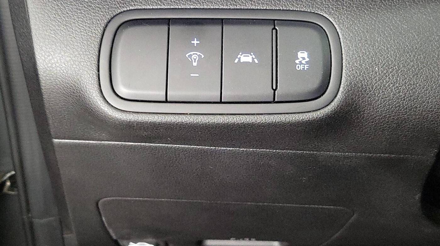 used 2021 hyundai venue se $14,998great deal 92,081 mi. location: fairfield