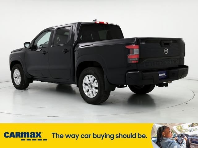 2022 nissan frontier sv