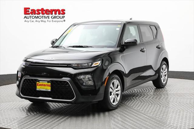 2022 kia soul lx