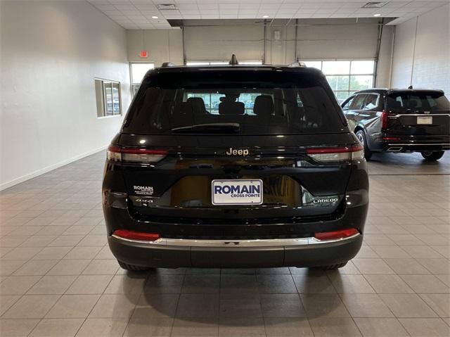 2023 jeep grand cherokee laredo