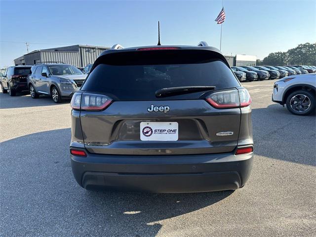 2020 jeep cherokee latitude plus