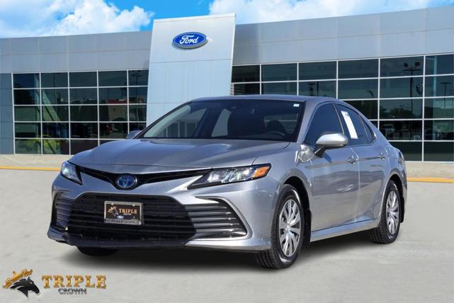 2023 toyota camry hybrid le