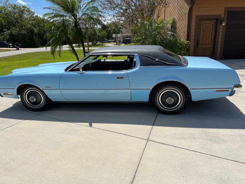 ford thunderbird landau hardtop