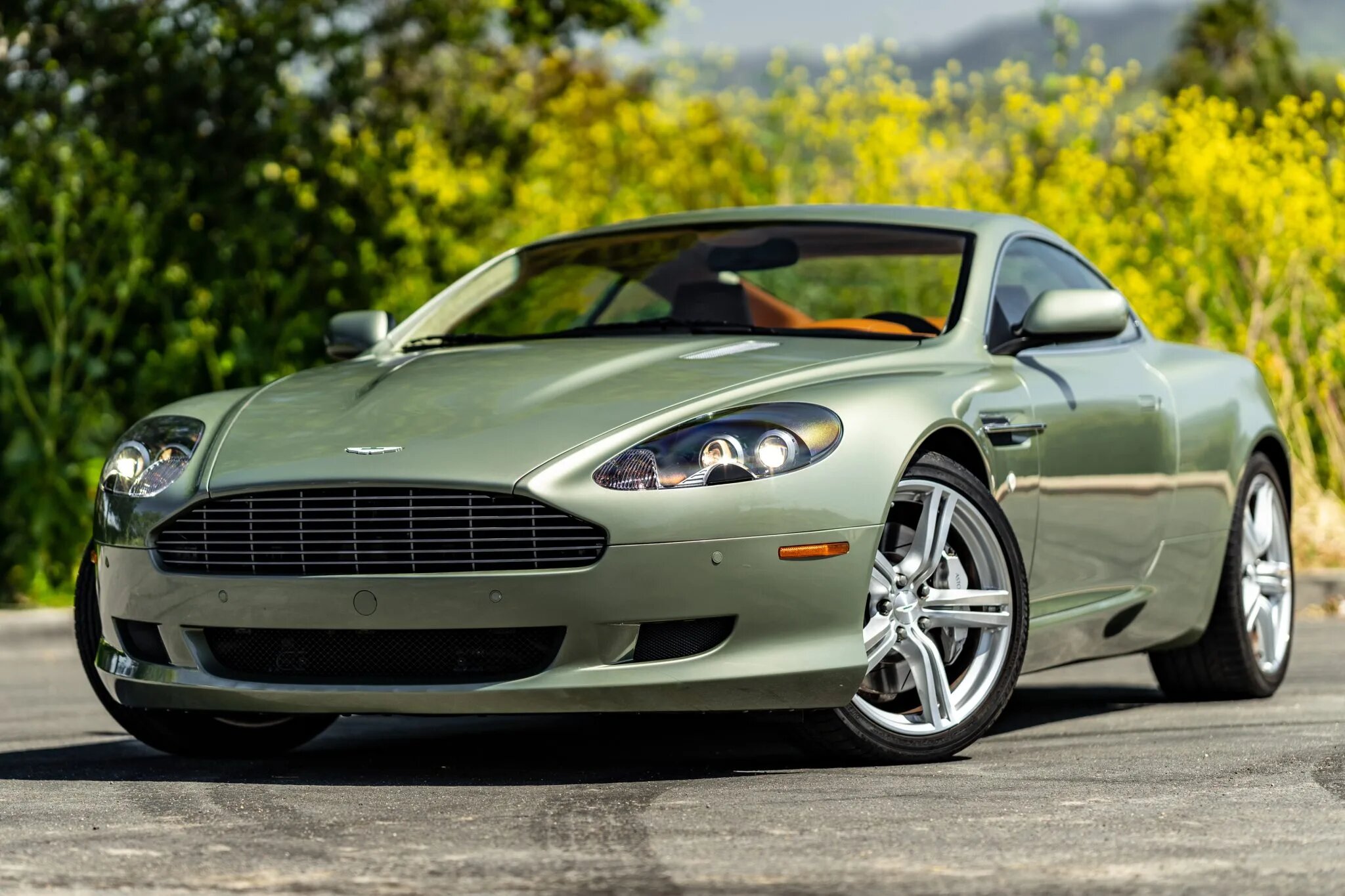 aston martin db9