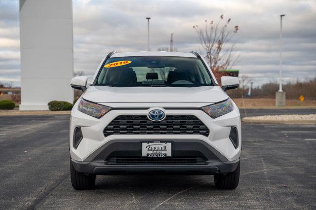 2019 toyota rav4 hybrid le