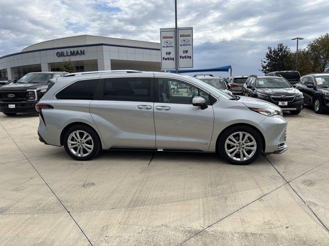 2021 toyota sienna limited 7-passenger