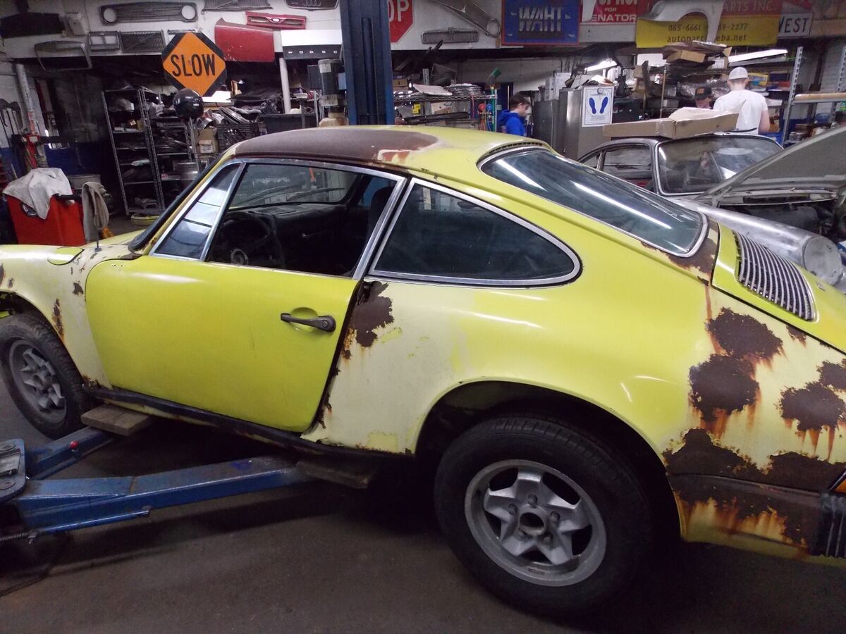 1974 porsche 911 coupe 2-door 2.7 restoration project