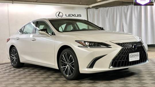 2025 Lexus se