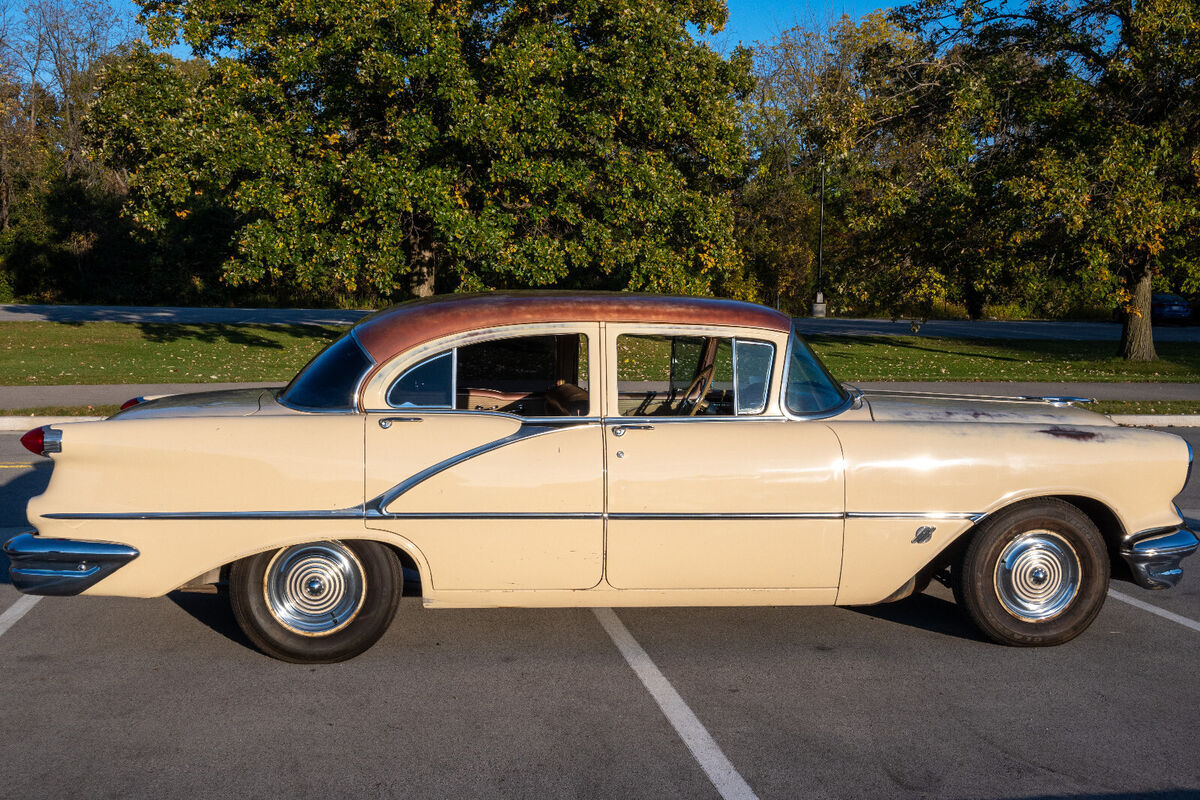 1956 oldsmobile super 88 4-door sedan