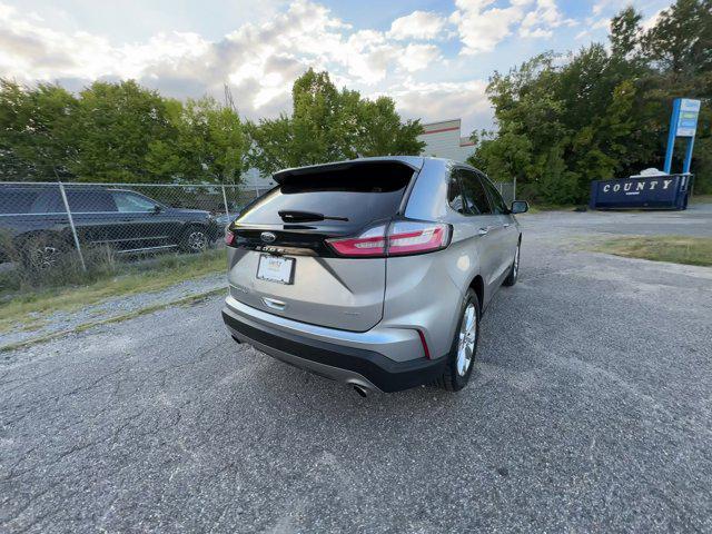 2022 ford edge titanium