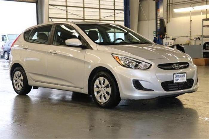 2017 hyundai accent se se 4dr hatchback 6a for sale in medford, oregon