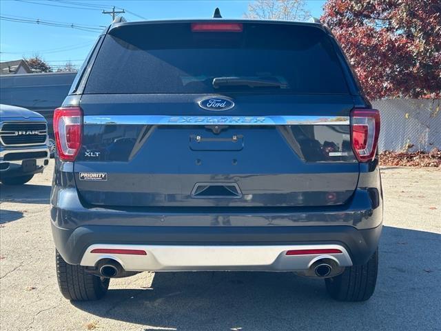 2017 ford explorer xlt