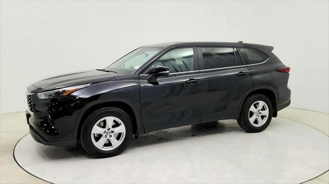 2024 toyota highlander le