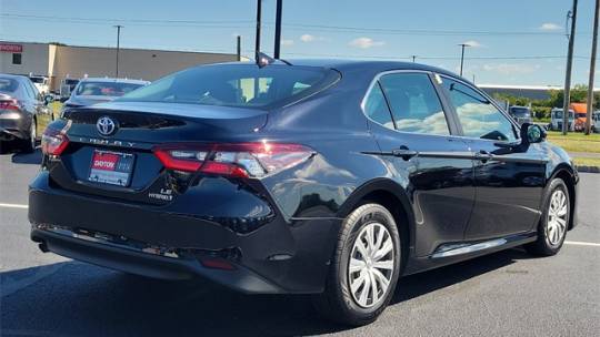 2021 toyota camry hybrid le