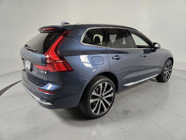 2023 volvo xc60 b5 ultimate bright theme