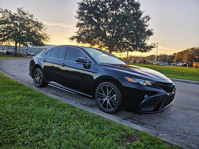2024 toyota camry se