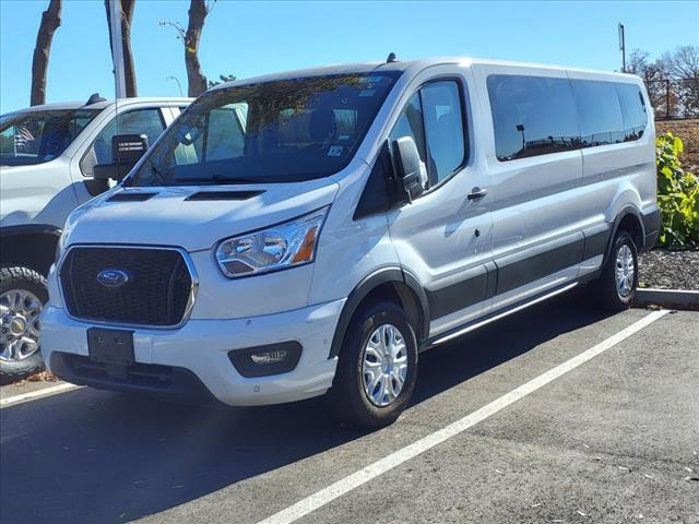 2022 ford transit-350 xlt