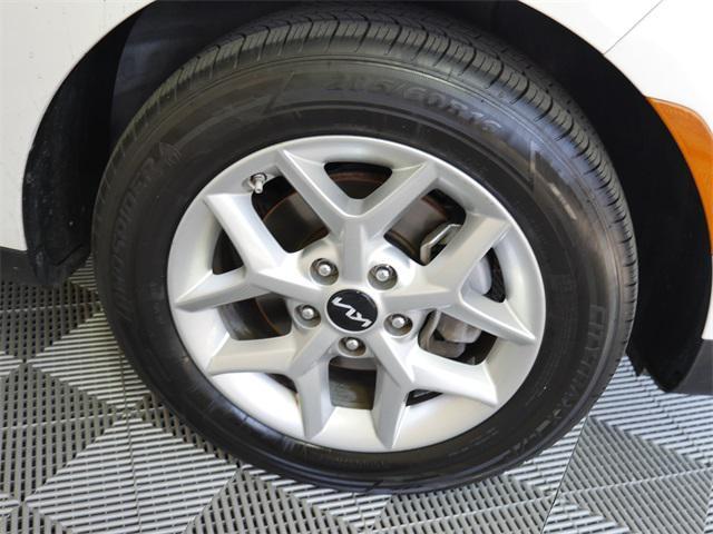 2022 kia soul lx