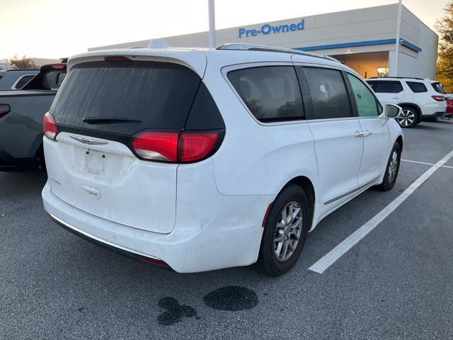 2020 chrysler pacifica touring l