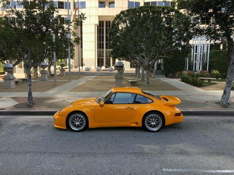 1977 porsche 911 2d coupe/ wide body