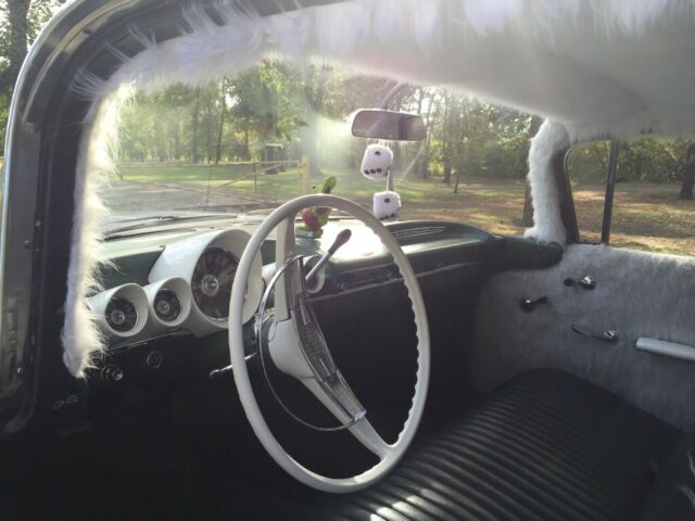 1960 chevy impala â€œrat rodâ€